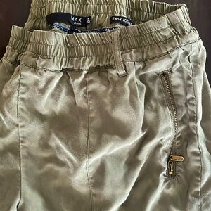 Comfy joggers by max jeans size women’s medium